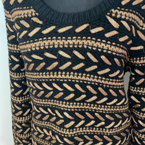 Black and Tan Patterned Women's Sweater - Picture 6 of 9